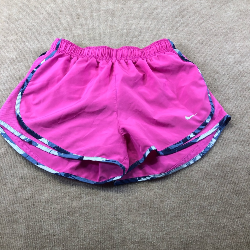 Nike shorts with lining size medium